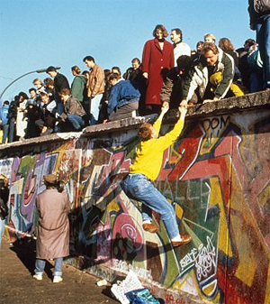 A los veinte a&ntilde;os de la ca&iacute;da del muro